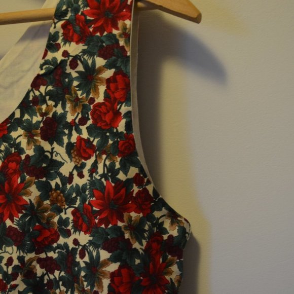 The Christmas Rose S Sleeveless Modest Dress - Picture 4 of 7